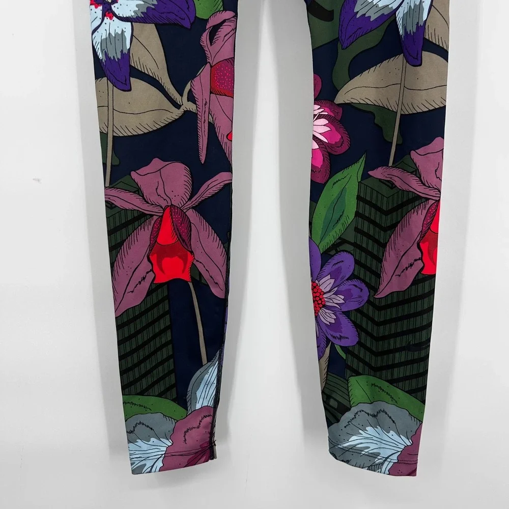 Nike Dri Fit Womens Floral Print Icon Clash One Leggings Size M‎